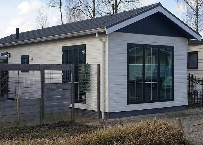 Vakantiewoning Klein Eikenhorst شاليه Schijndel